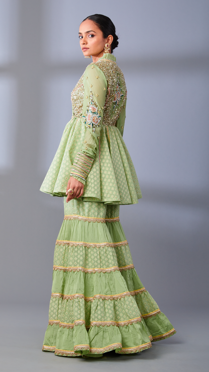 Chitras Sharara
