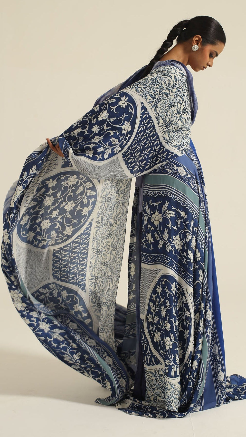 Akuti Long Belted Dress
