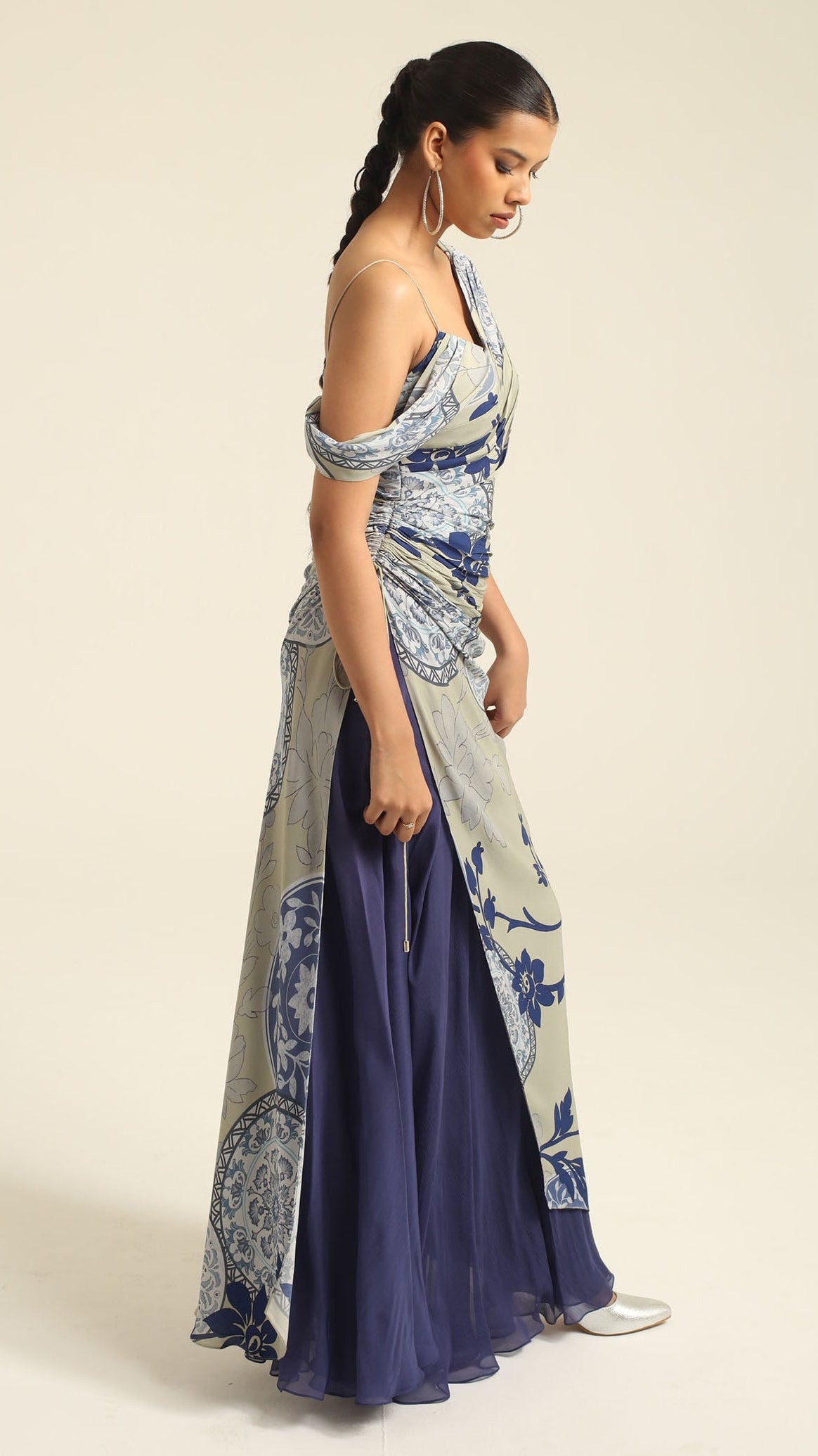 Aarna Dress